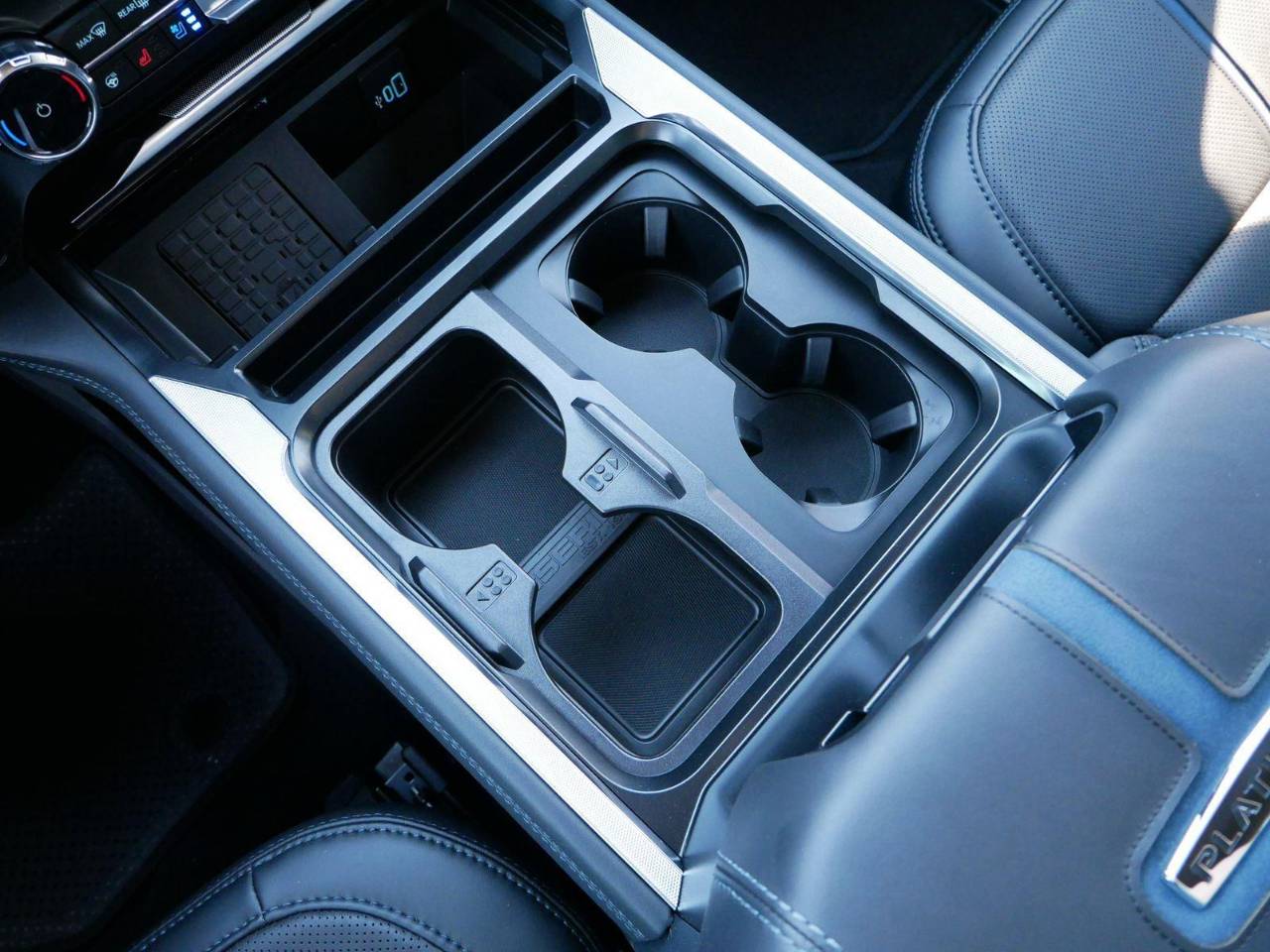 2026 Ford F-250 Super Duty Platinum - Photo 36