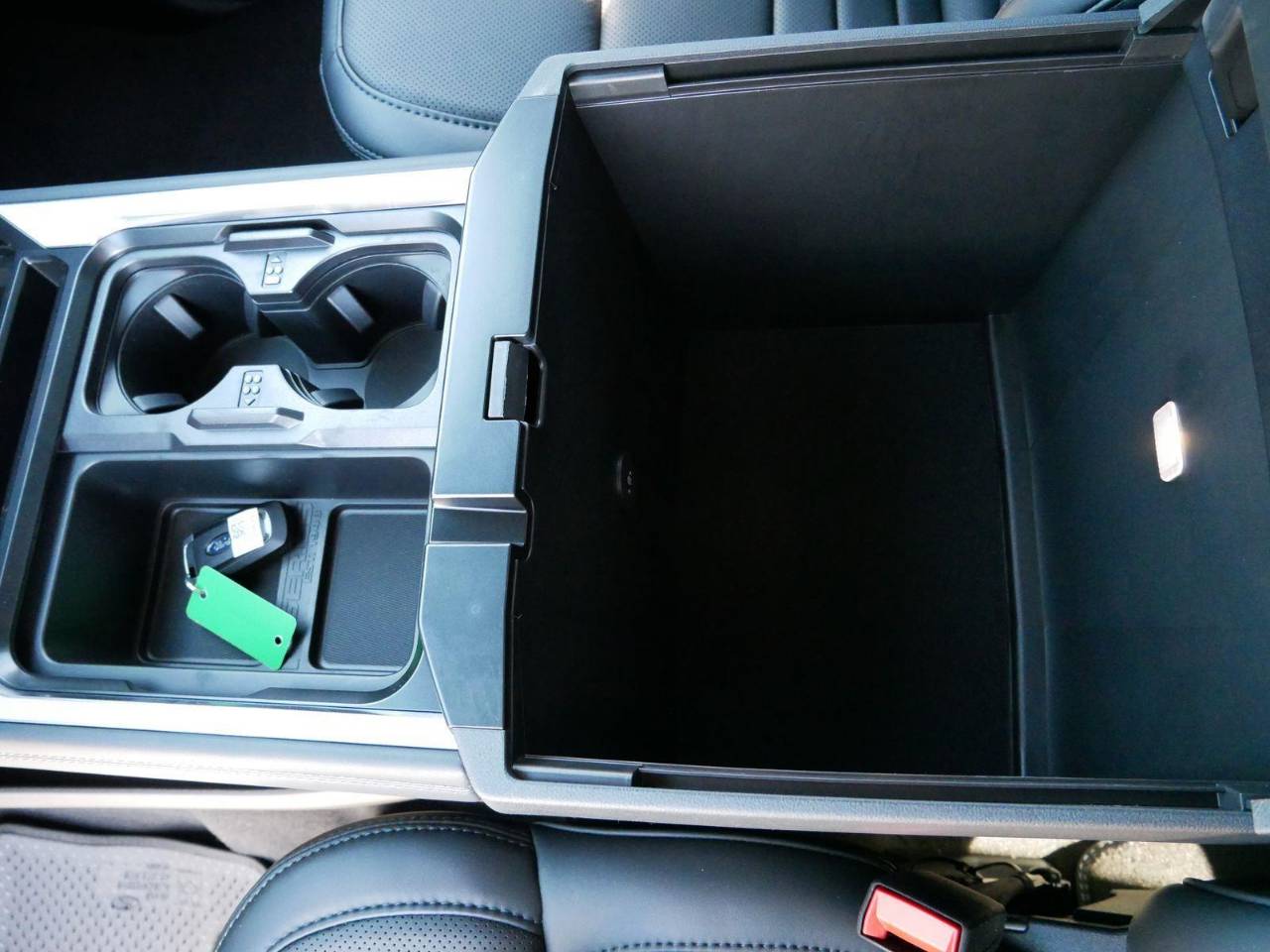 2026 Ford F-250 Super Duty Platinum - Photo 40