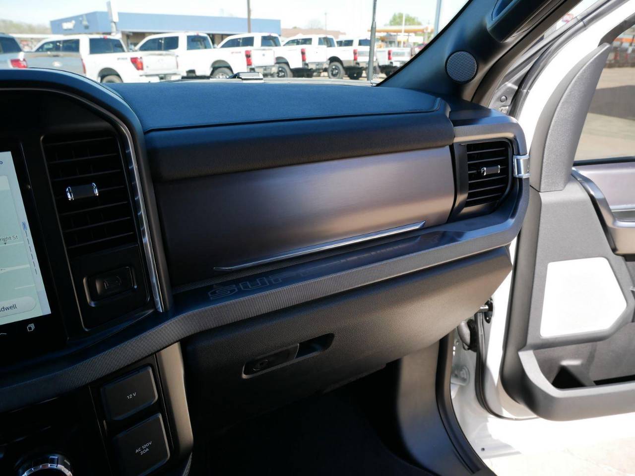 2026 Ford F-250 Super Duty Platinum - Photo 41