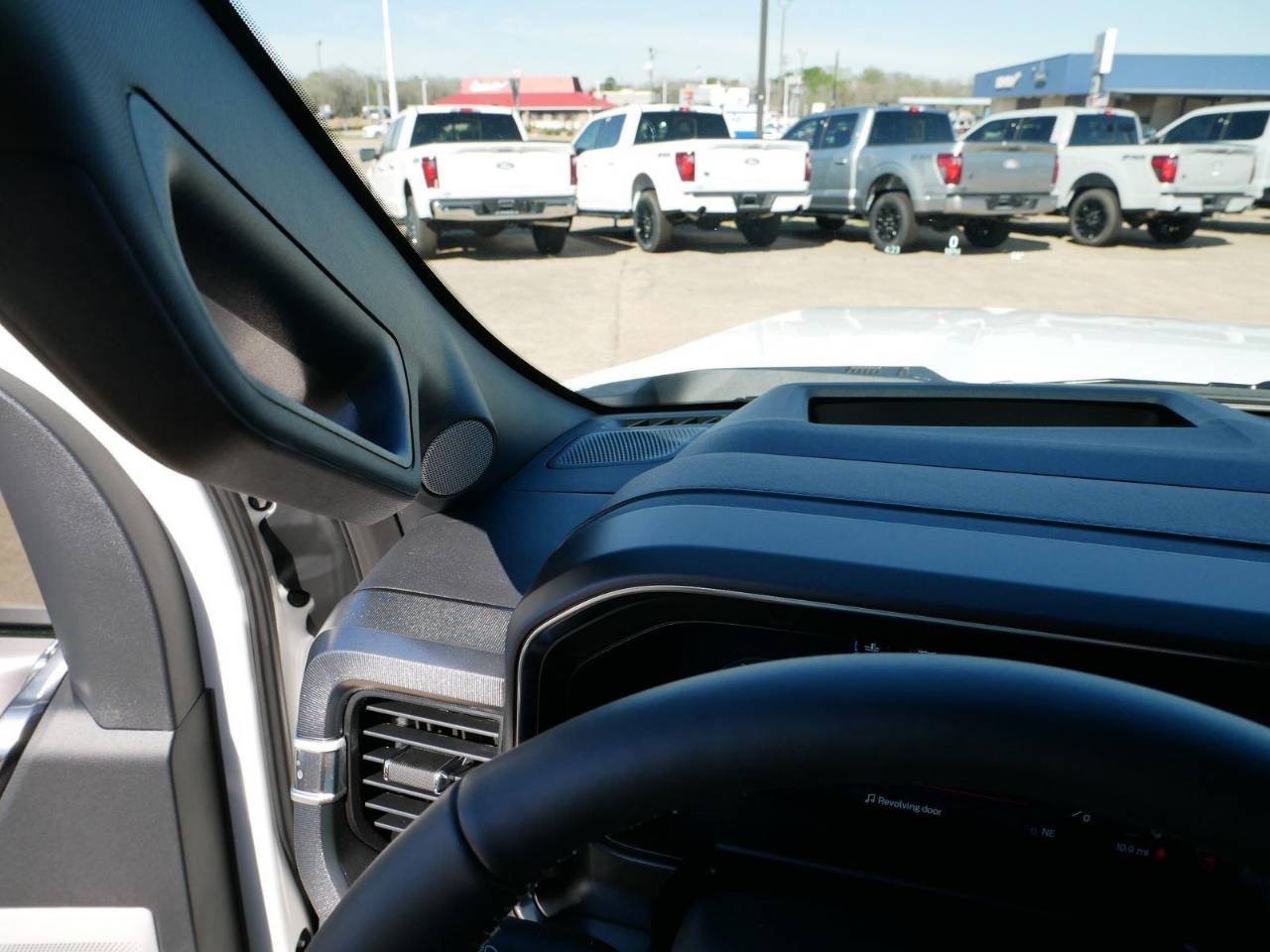 2026 Ford F-250 Super Duty Platinum - Photo 44