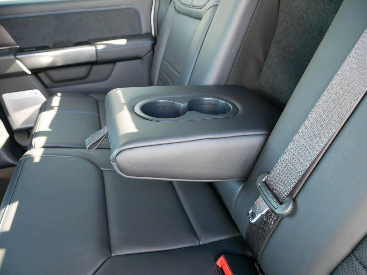 2026 Ford F-250 Super Duty Platinum - Photo 58