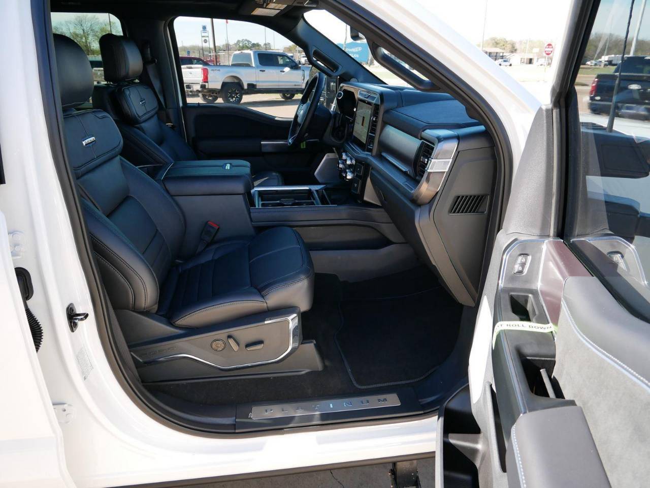2026 Ford F-250 Super Duty Platinum - Photo 84