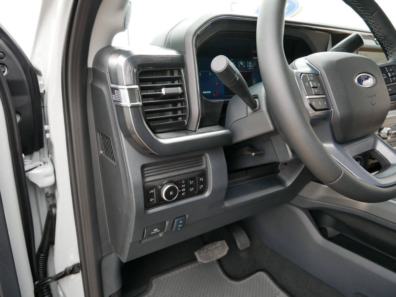 2026 Ford F-350 Super Duty Lariat - Photo 41