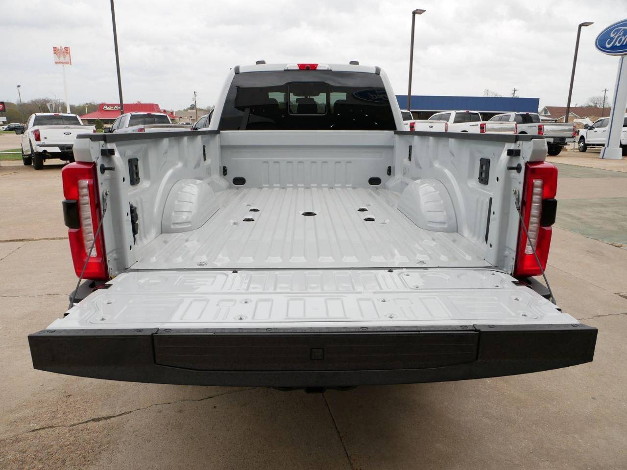 2026 Ford F-350 Super Duty Lariat - Photo 60