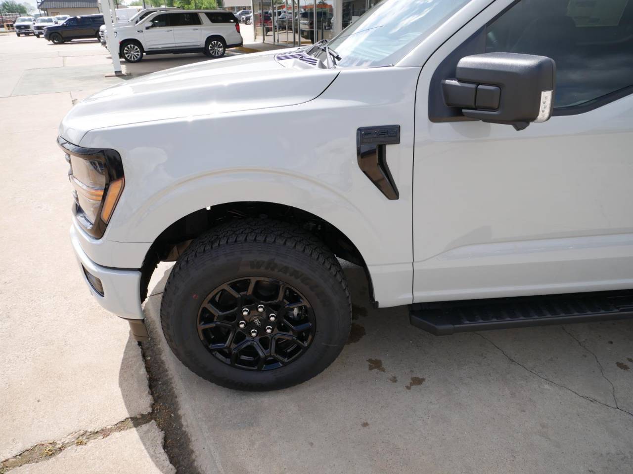 2026 Ford F-150 XLT - Photo 6