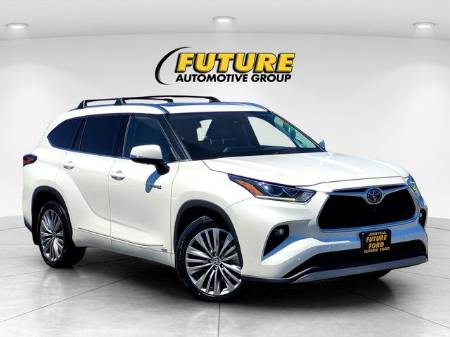 2021 Toyota Highlander Hybrid Platinum