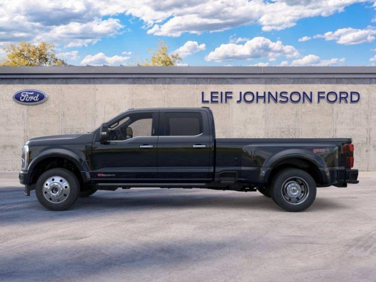 New 2026 Ford Super Duty F-450 DRW Platinum, photo 3