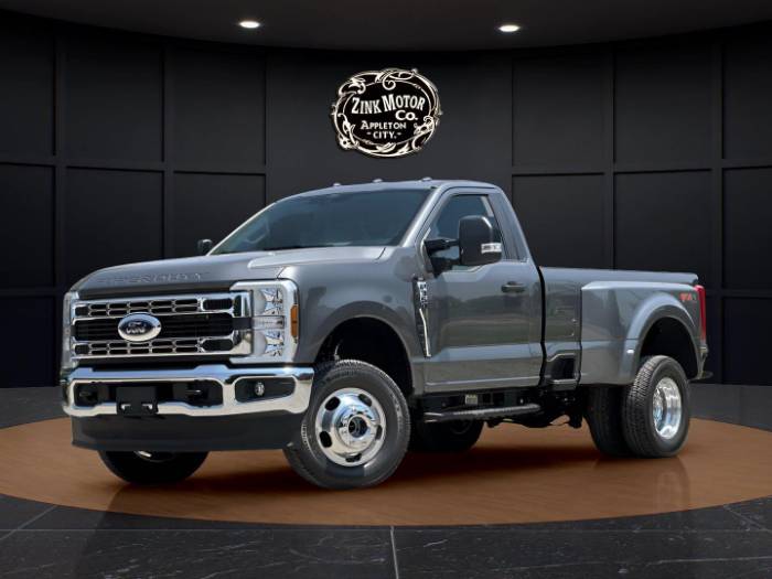 2026 Ford Super Duty F-350 DRW XLT