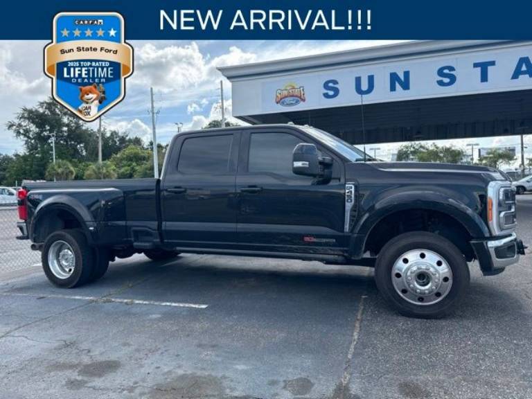 2023 Ford Super Duty F-450 DRW LARIAT