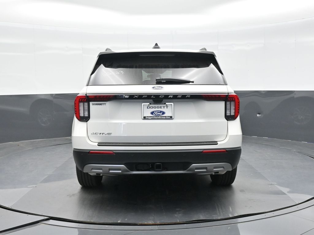2026 Ford Explorer Active - Photo 6