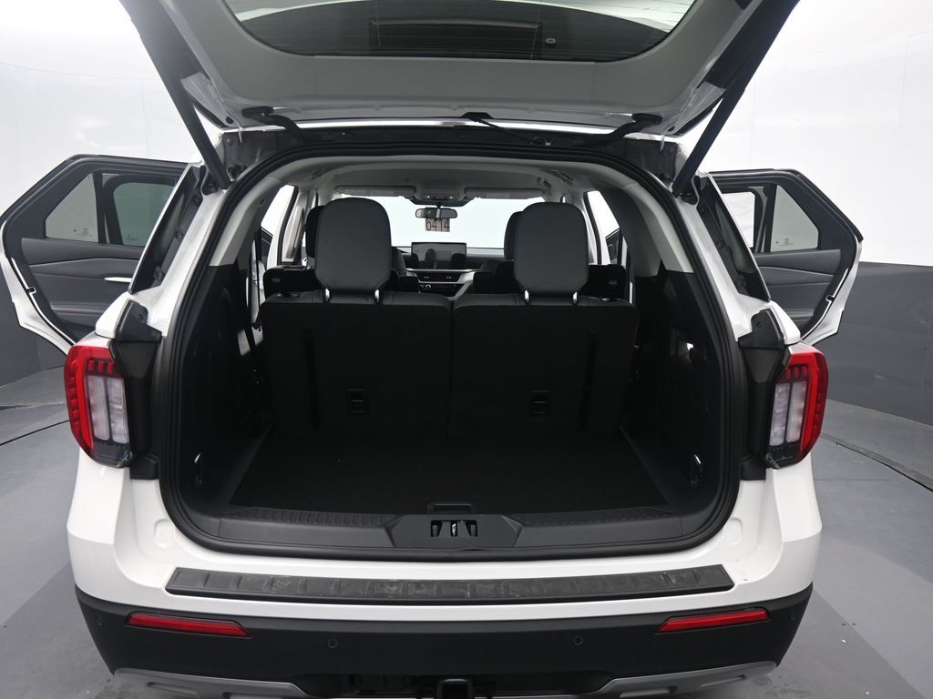 2026 Ford Explorer Active - Photo 12