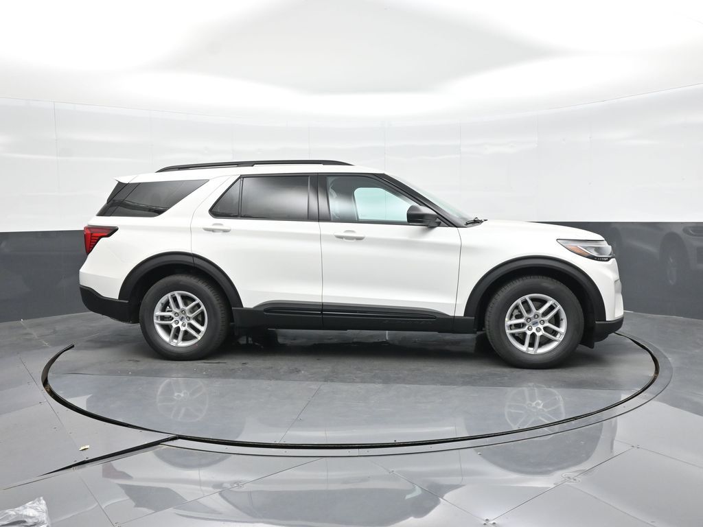 2026 Ford Explorer Active - Photo 16