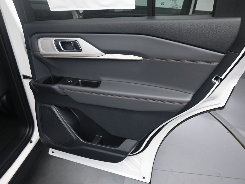 2026 Ford Explorer Active - Photo 19