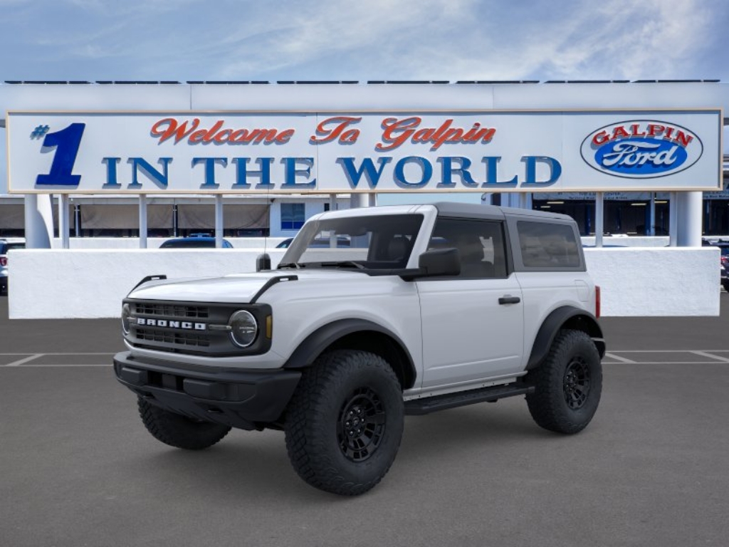 2026 Ford Bronco Base