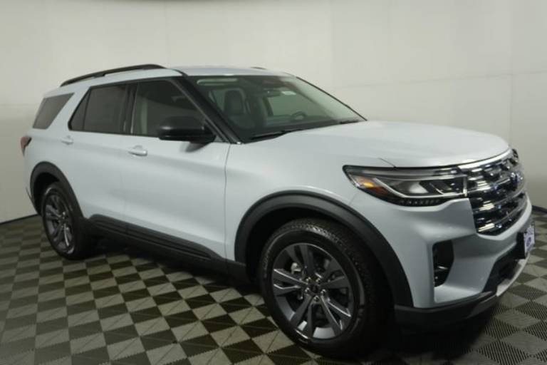 2026 Ford Explorer Active w/100A Pkg