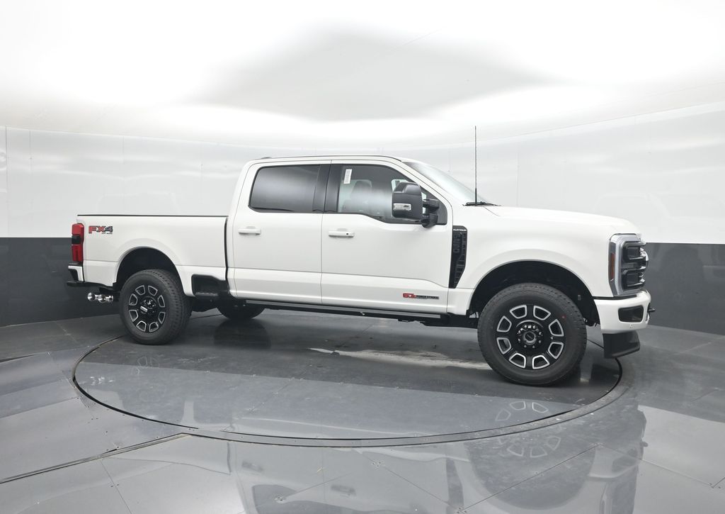 2026 Ford F-250 Super Duty Platinum - Photo 11