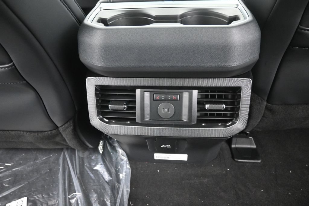 2026 Ford F-250 Super Duty Platinum - Photo 16