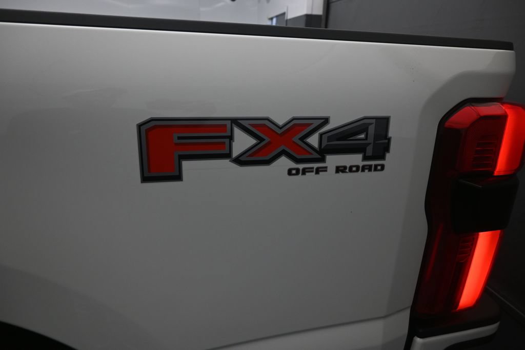 2026 Ford F-250 Super Duty Platinum - Photo 23