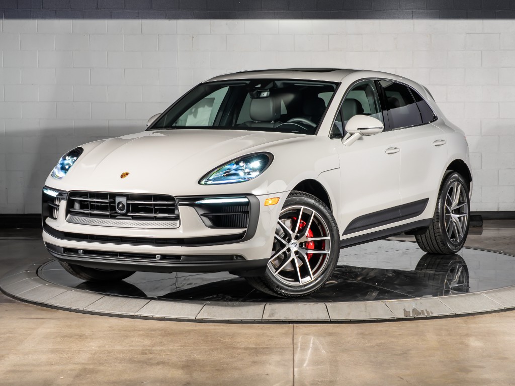 2026 Porsche Macan S