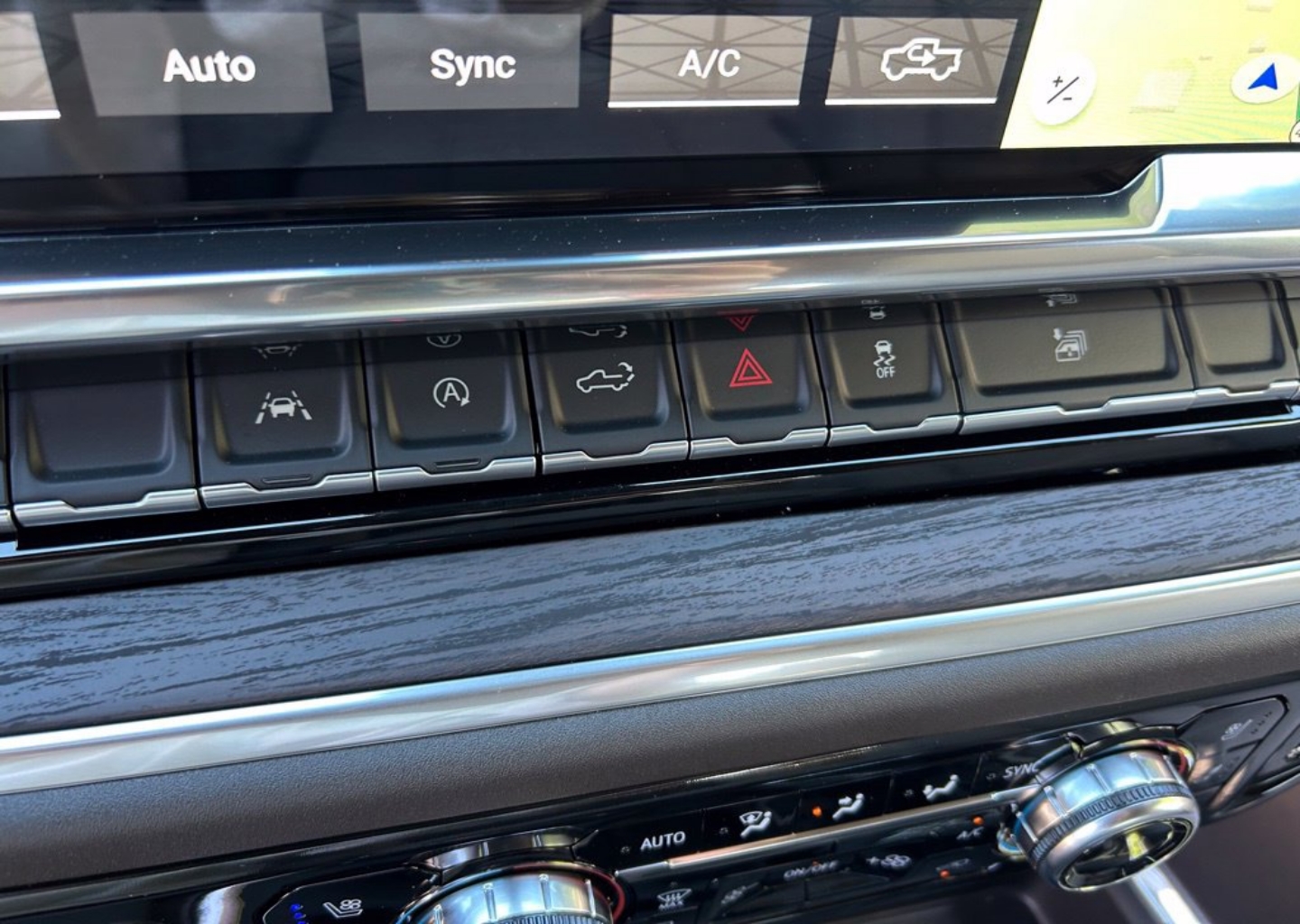2026 GMC Sierra 1500 SLT - Photo 97