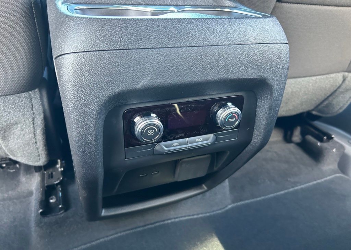 2026 GMC Acadia Elevation - Photo 98