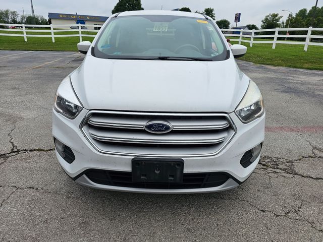 Used 2019 Ford Escape SE with VIN 1FMCU0GD5KUB26811 for sale in Kansas City