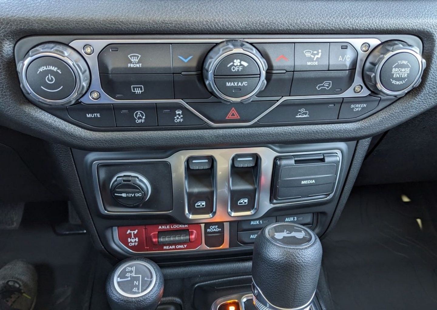 2026 Jeep Wrangler 2-Door Willys - Photo 29