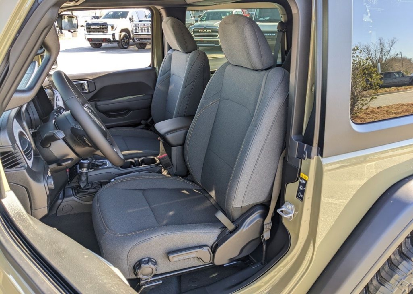 2026 Jeep Wrangler 2-Door Willys - Photo 32