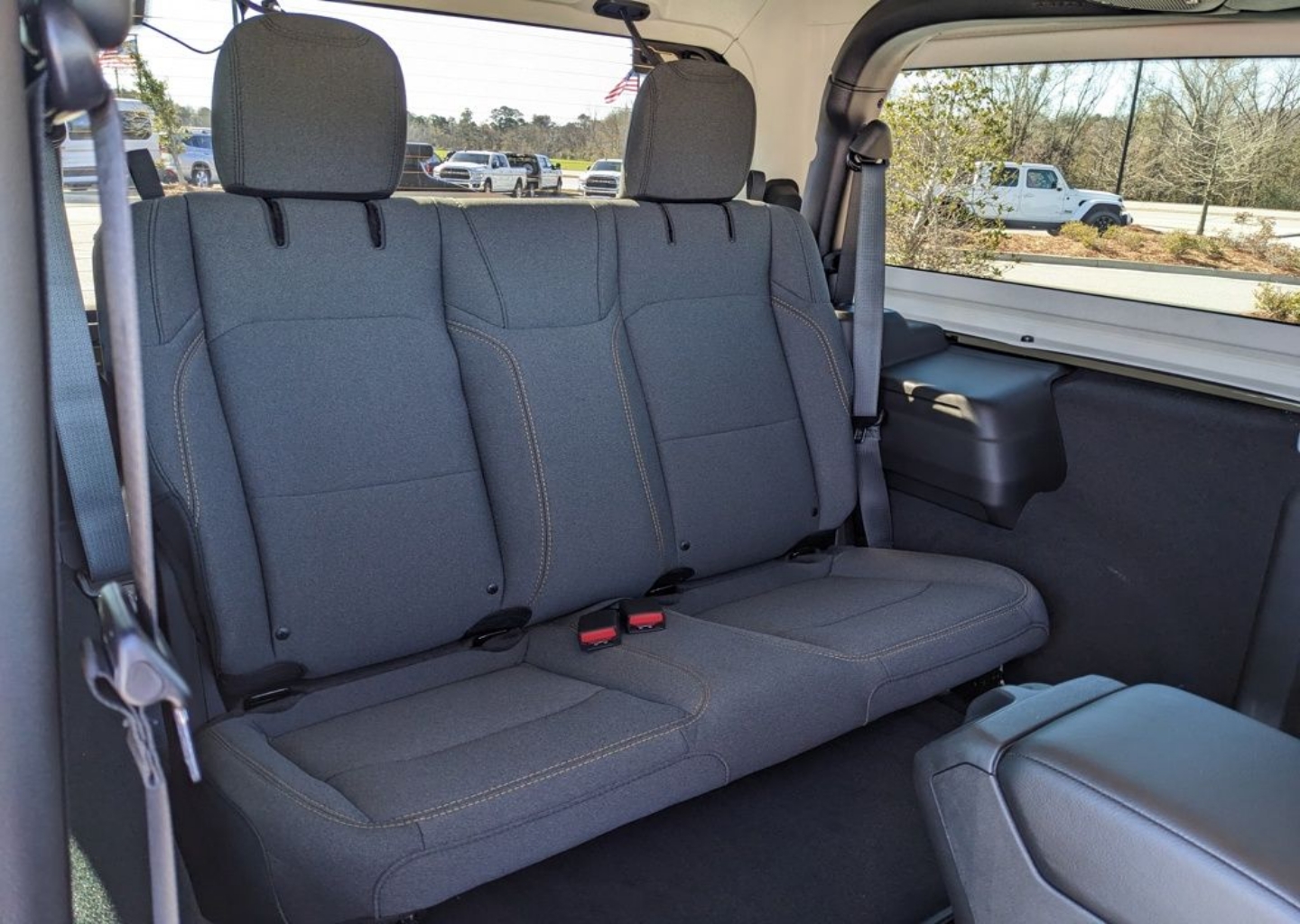 2026 Jeep Wrangler 2-Door Willys - Photo 40
