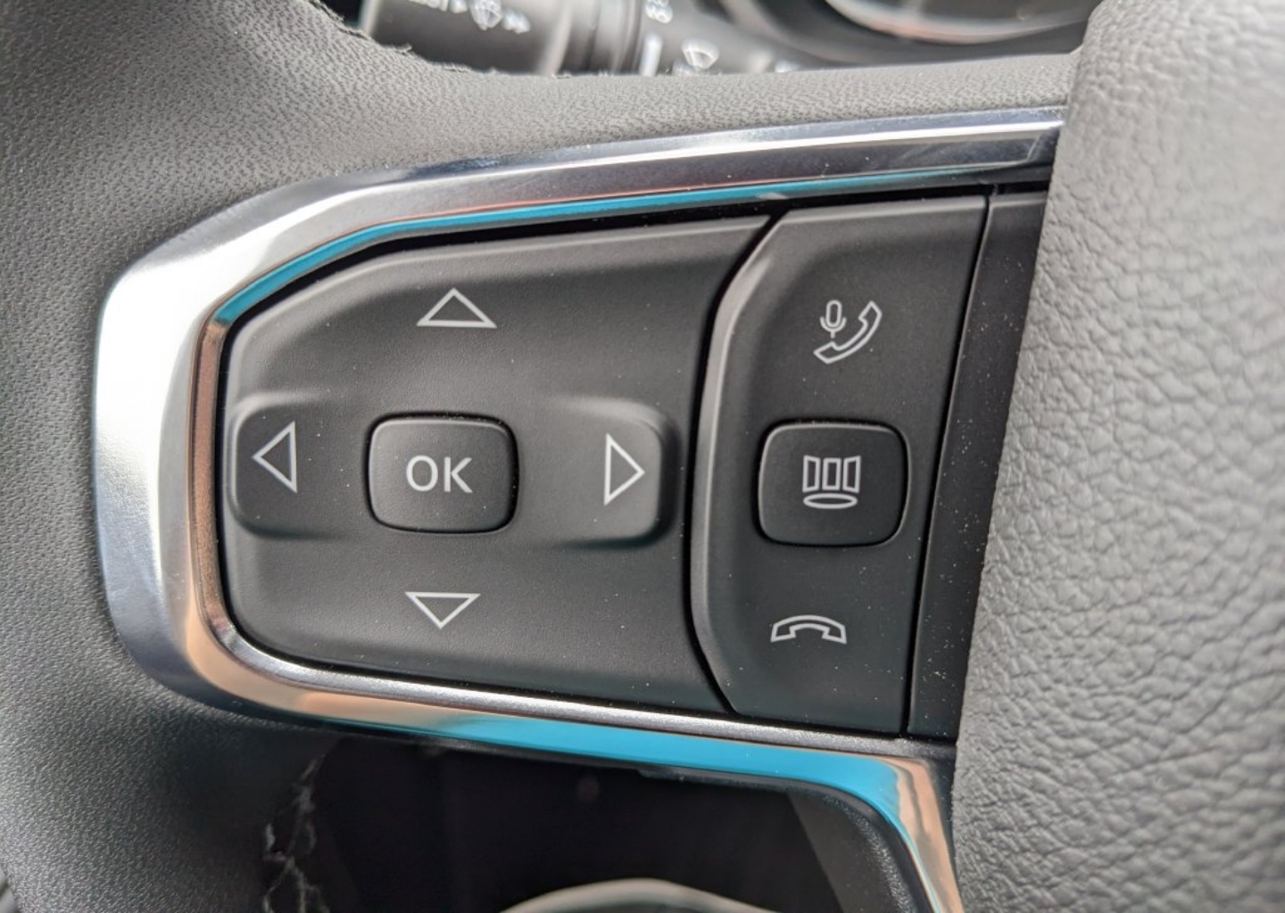 2026 RAM 2500 Laramie - Photo 33