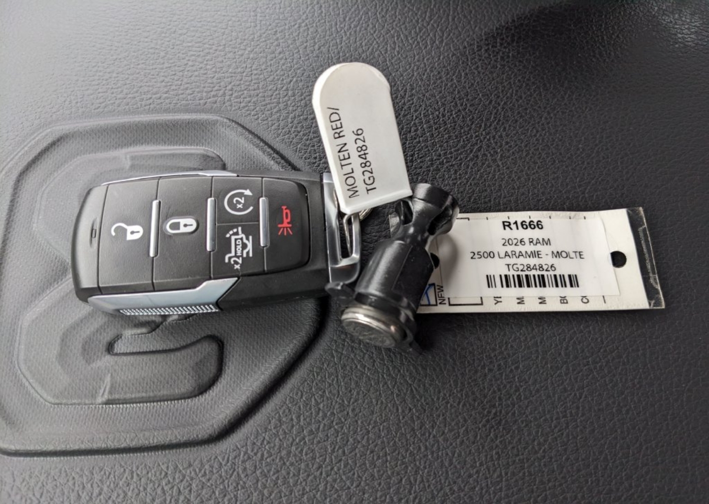 2026 RAM 2500 Laramie - Photo 39