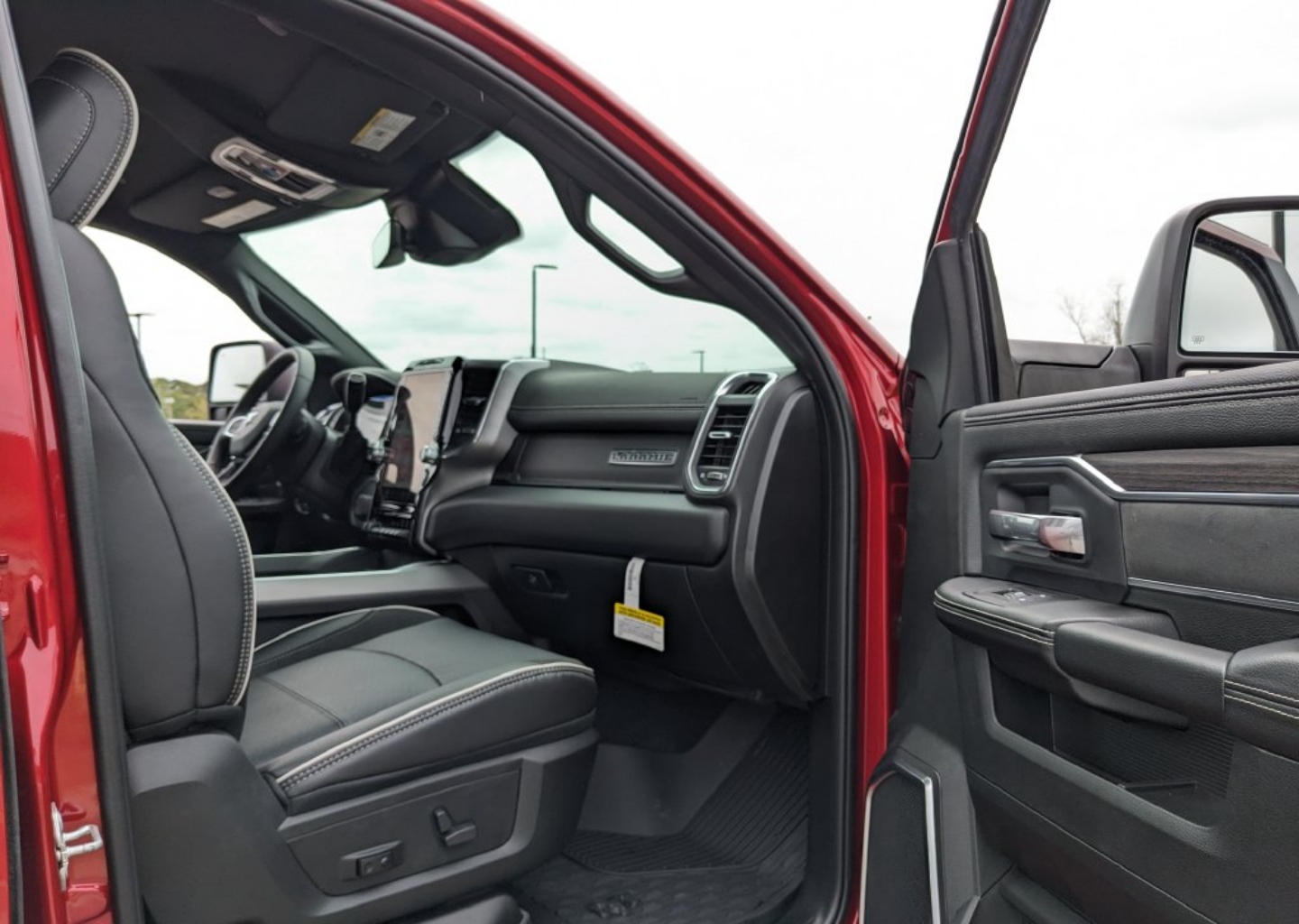 2026 RAM 2500 Laramie - Photo 43
