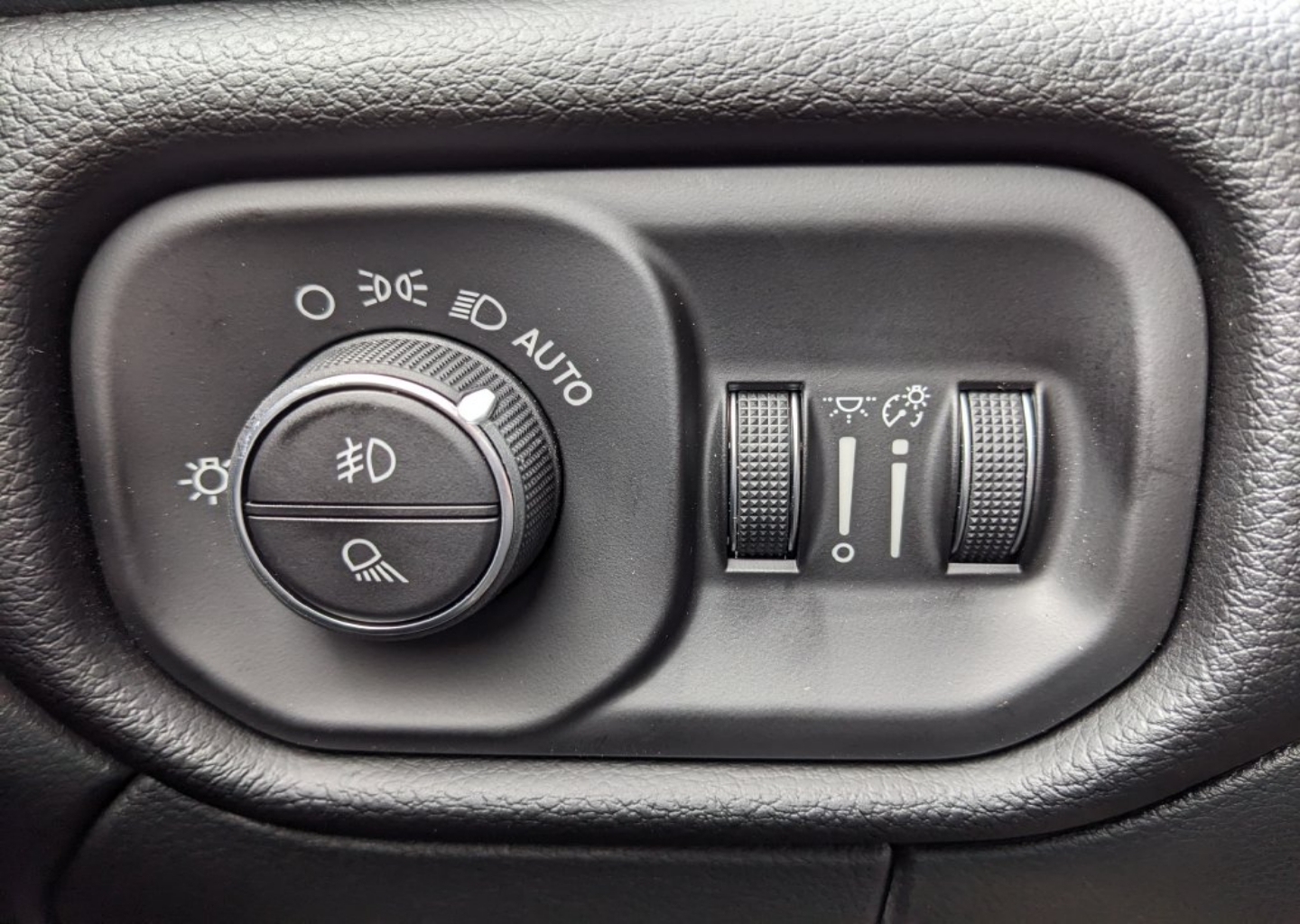 2026 RAM 2500 Laramie - Photo 56