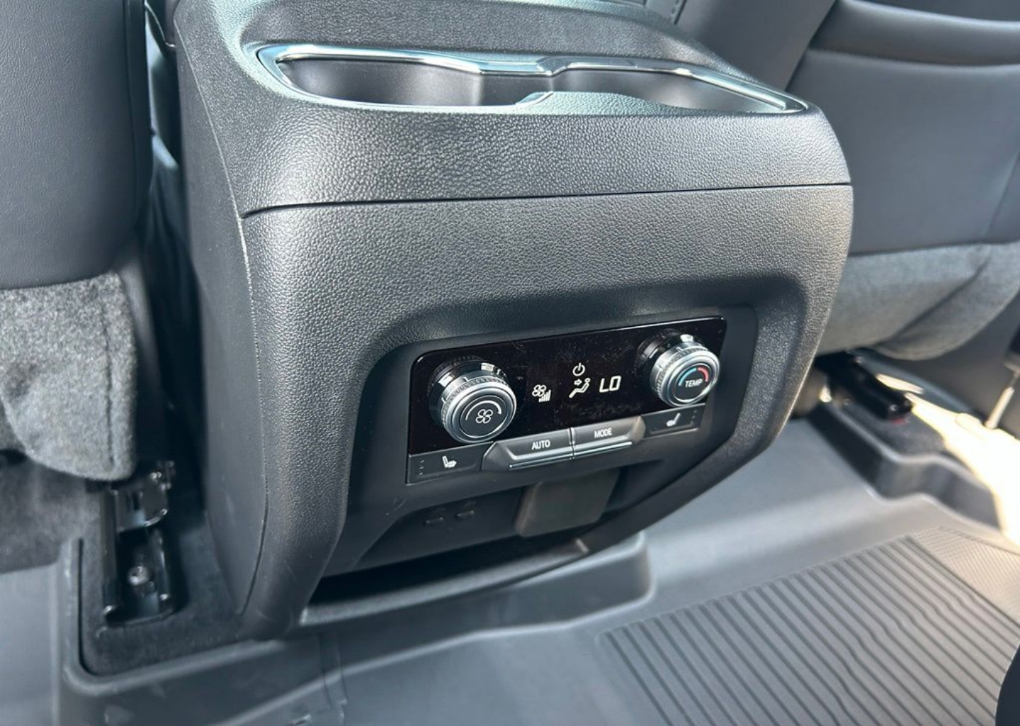 2026 GMC Acadia Elevation - Photo 108