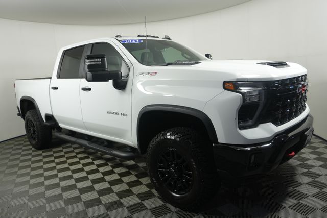 Used 2024 Chevrolet Silverado 2500HD ZR2 with VIN 1GC4YYEY3RF348215 for sale in Kansas City