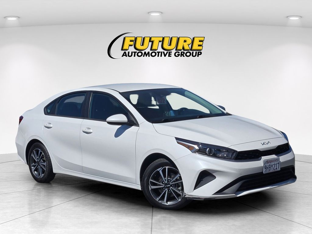 2023 Kia Forte LXS