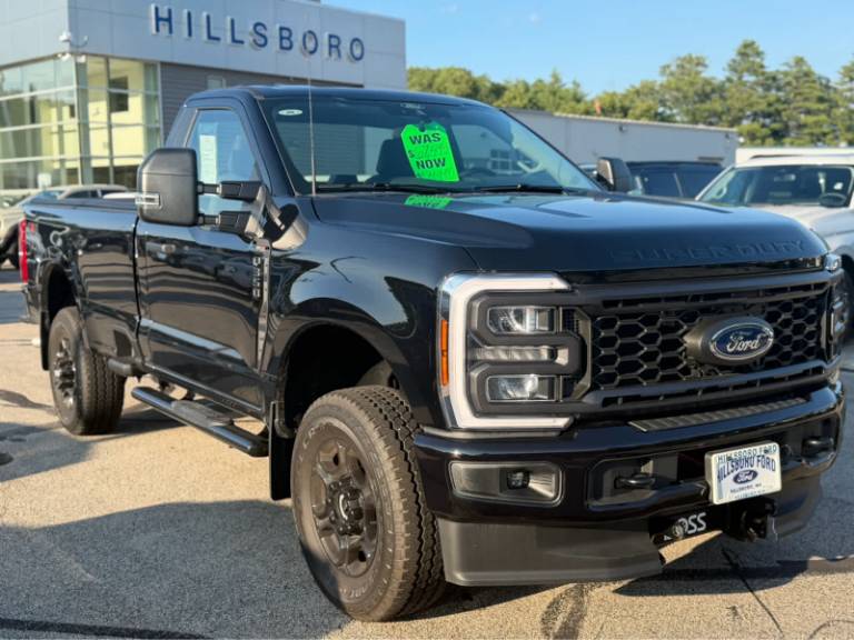 2026 Ford Super Duty F-350 SRW Pickup XL