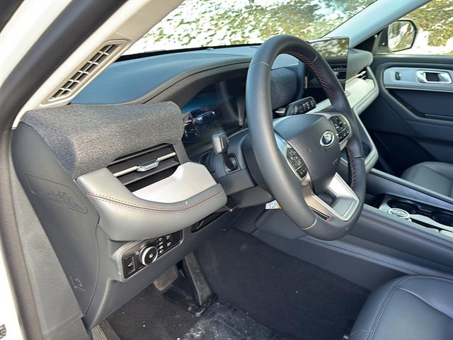 2026 Ford Explorer Active - Photo 12