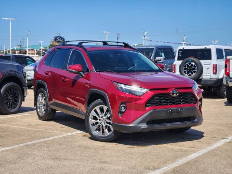 2023 Toyota RAV4 XLE Premium