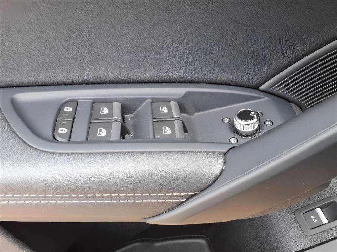 2024 Audi Q5 Premium Plus - Photo 11