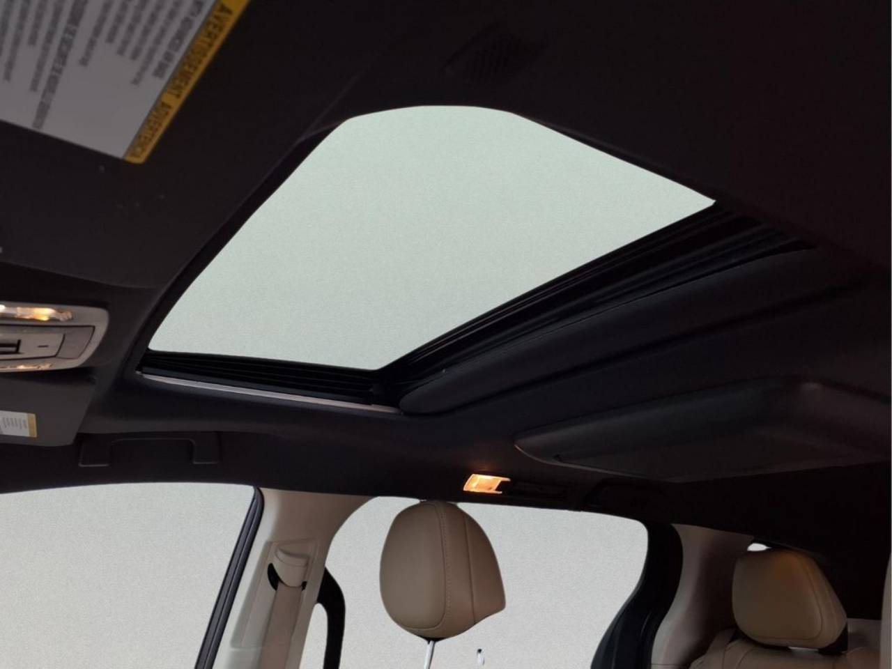 2024 Toyota Sienna Limited - Photo 17