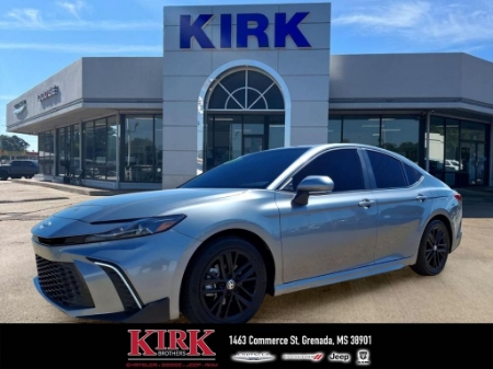 2025 Toyota Camry Hybrid SE