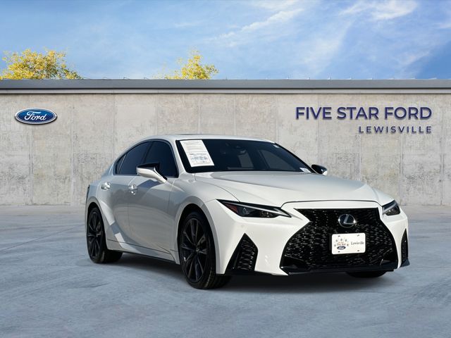 2022 Lexus Is
