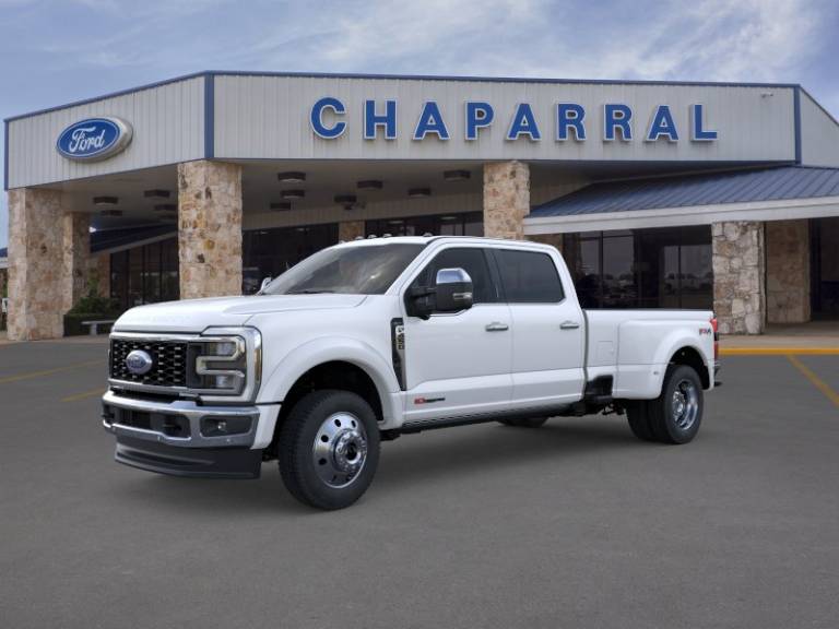 2026 Ford Super Duty F-450 DRW LARIAT