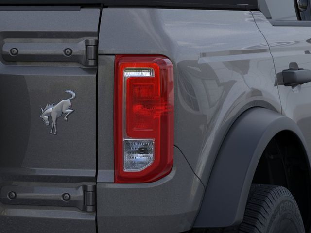2025 Ford Bronco 4-Door Base - Photo 23