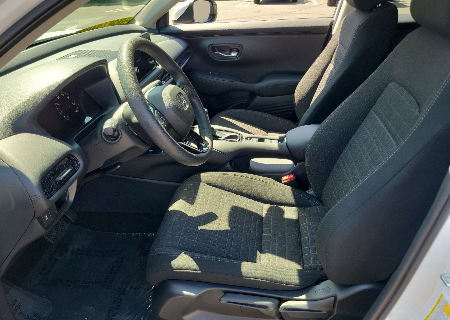 2027 Honda HR-V LX - Photo 17
