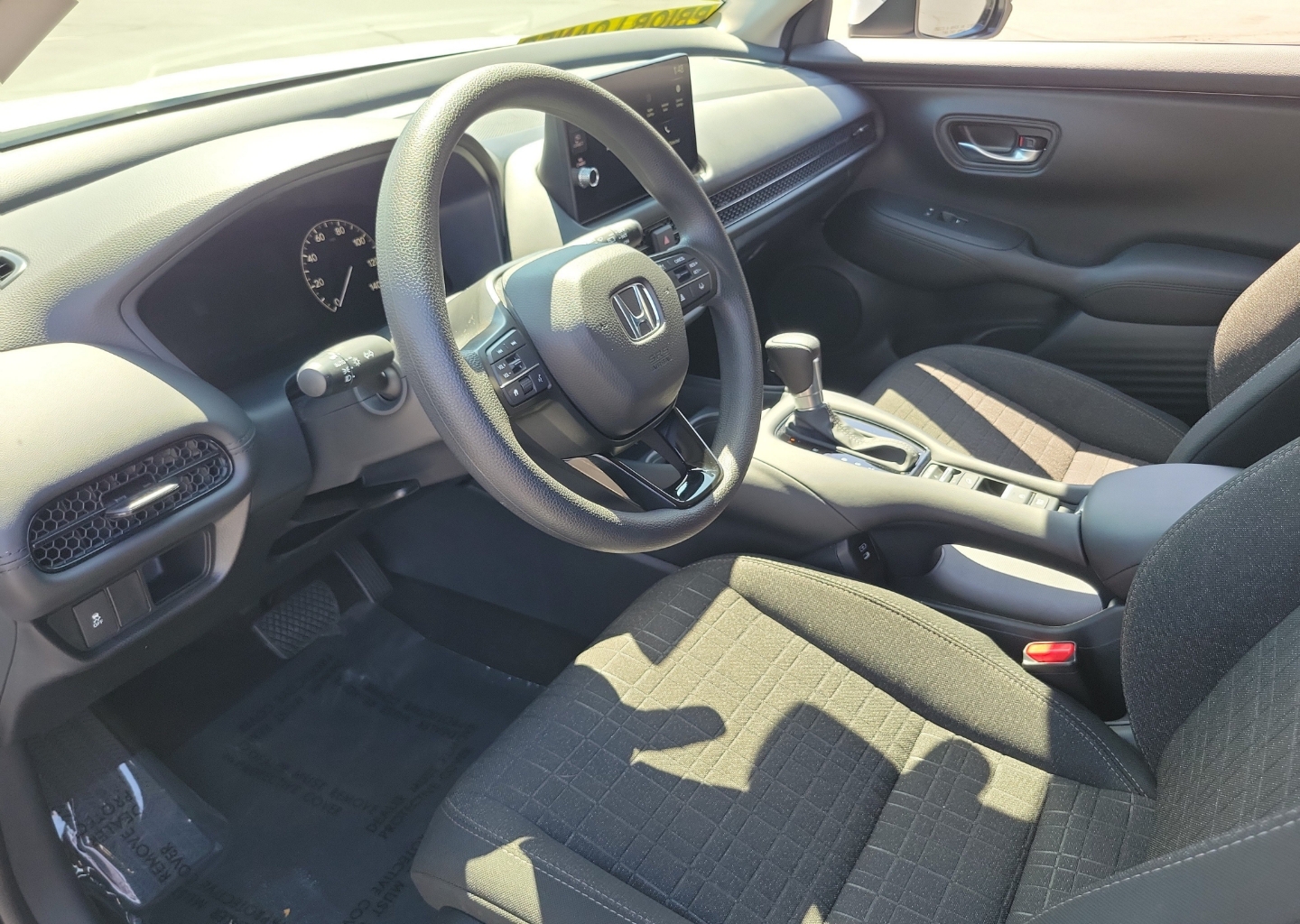 2027 Honda HR-V LX - Photo 18