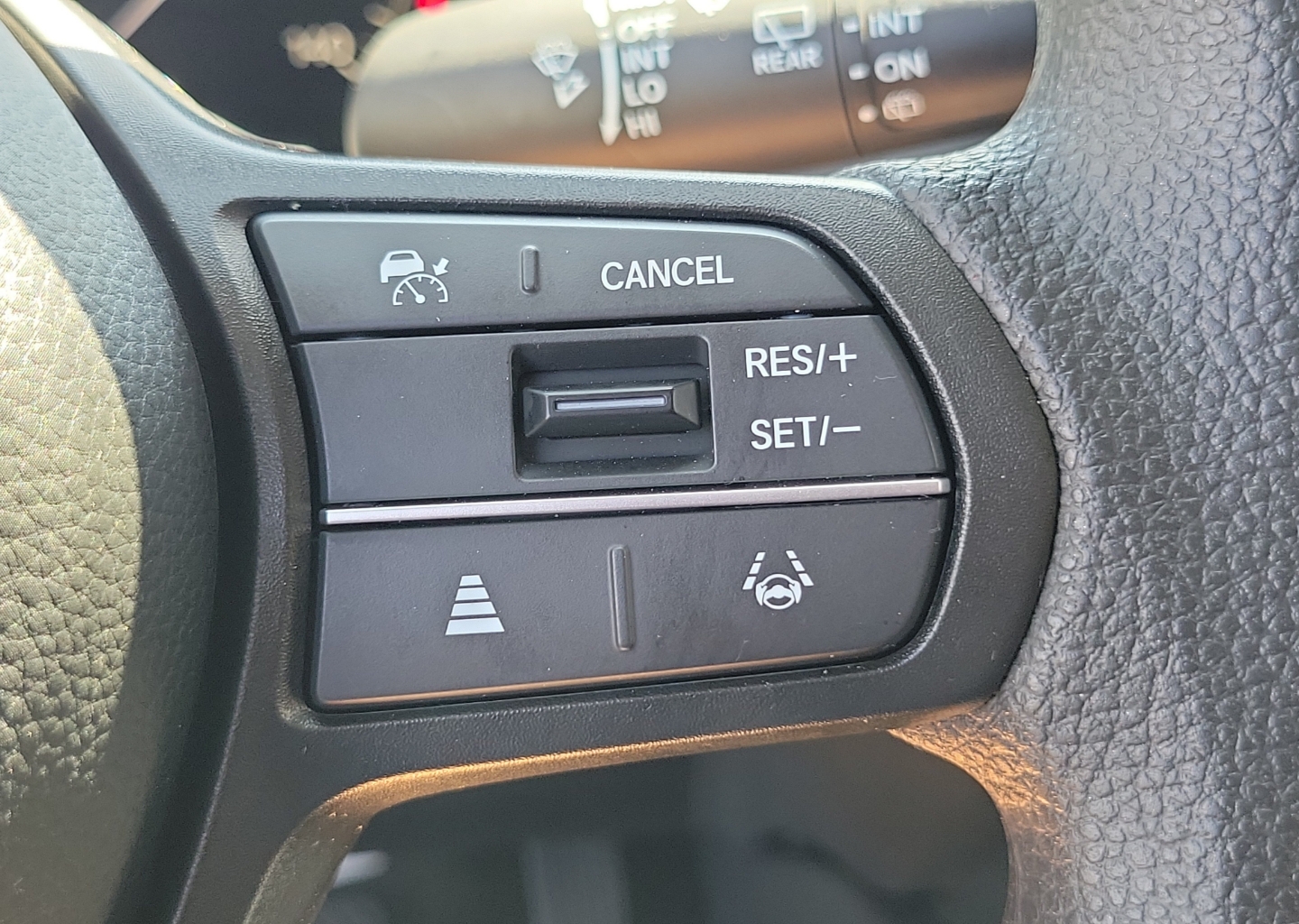 2027 Honda HR-V LX - Photo 25