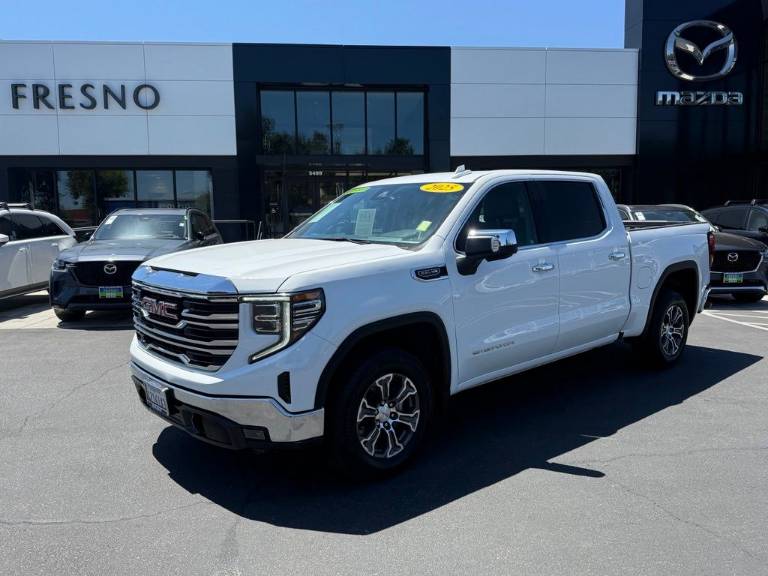 2025 GMC Sierra 1500 SLT