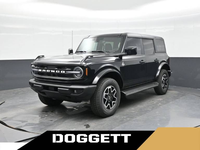 2026 Ford Bronco Outer Banks